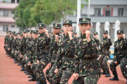 男生学口腔修复工艺专业好吗？好就业吗？